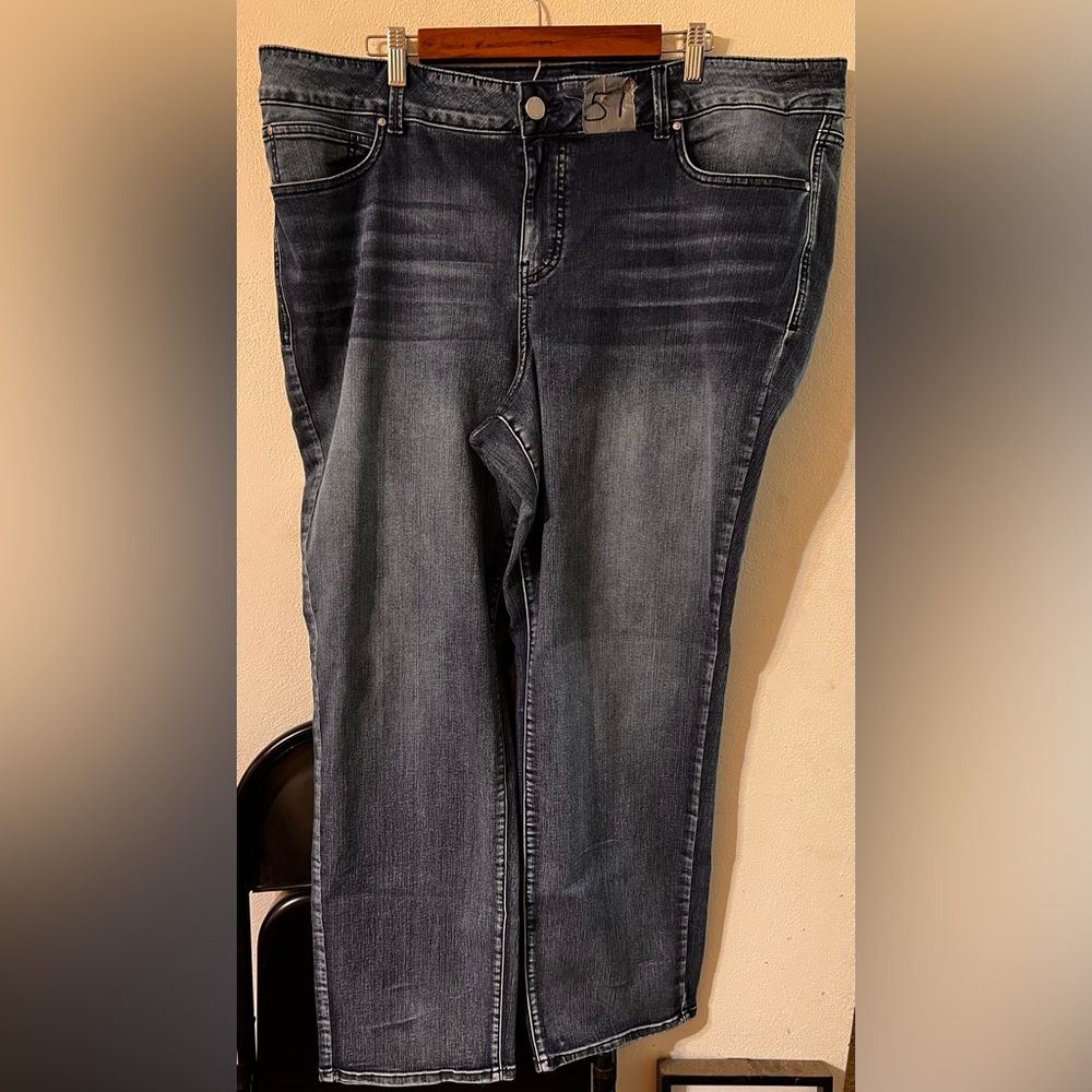 Women’s Maurice’s ever flex jeans size 24w